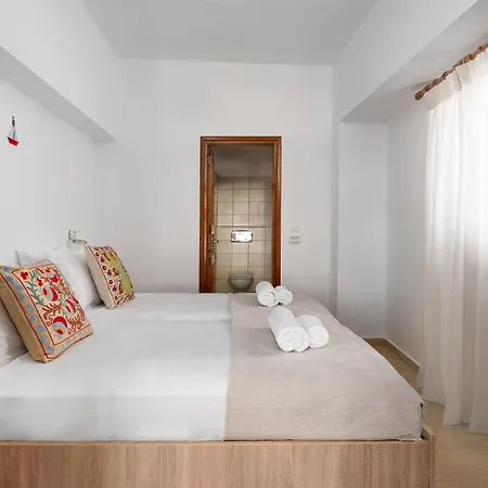 4 Bedroom With Sea View And Acropolis View Villa *